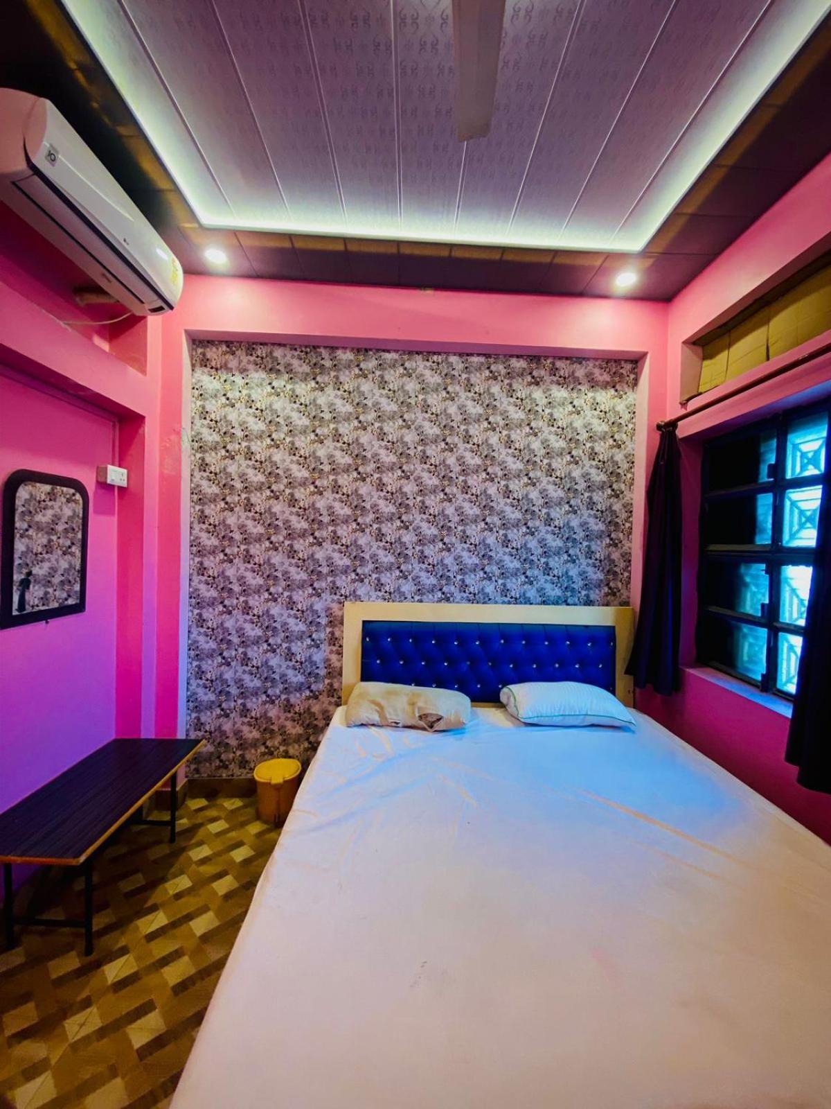 Marigold Guest House Varanasi Oda fotoğraf